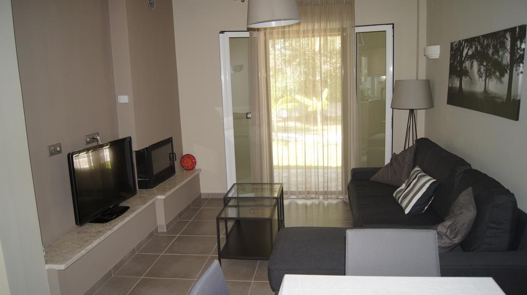 Villa Rododafni Roda  Room photo